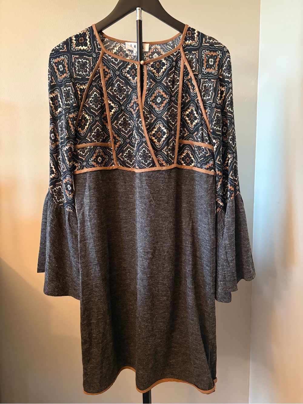 THML Size Small Boho Bell Sleeve Dress in Black & Gray
